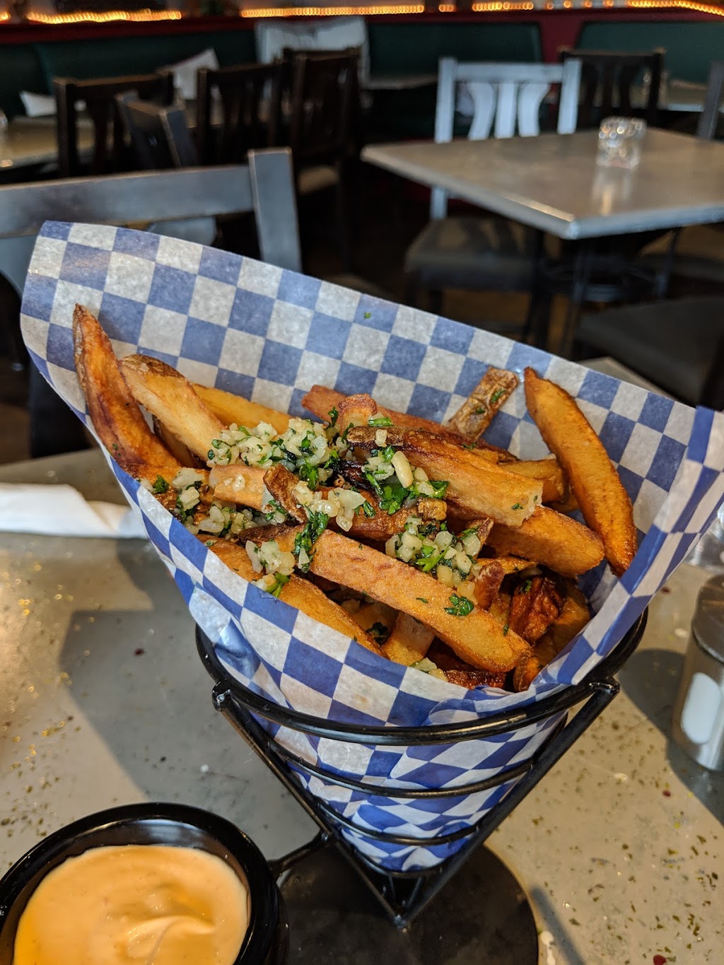 1ST & BEACH | 5866B Beach Ave, Peachland, BC V0H 1X7, Canada | Phone: (250) 575-9396
