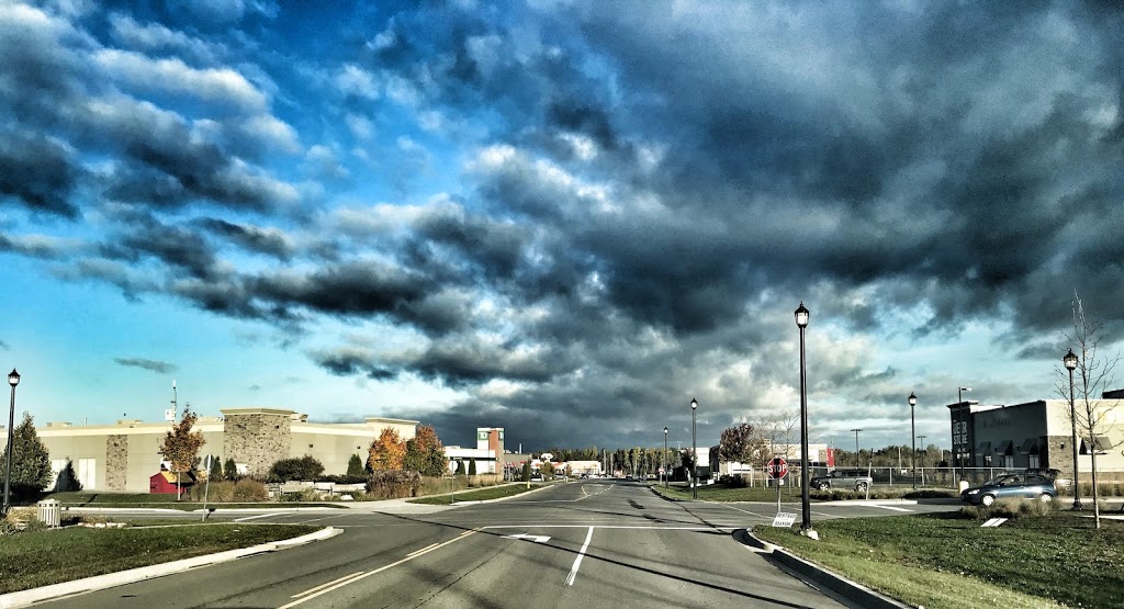 Kemptville Colonnade Retail Centre | Highway 43 & Highway 416, Kemptville, ON K0G 1J0, Canada | Phone: (613) 225-8118
