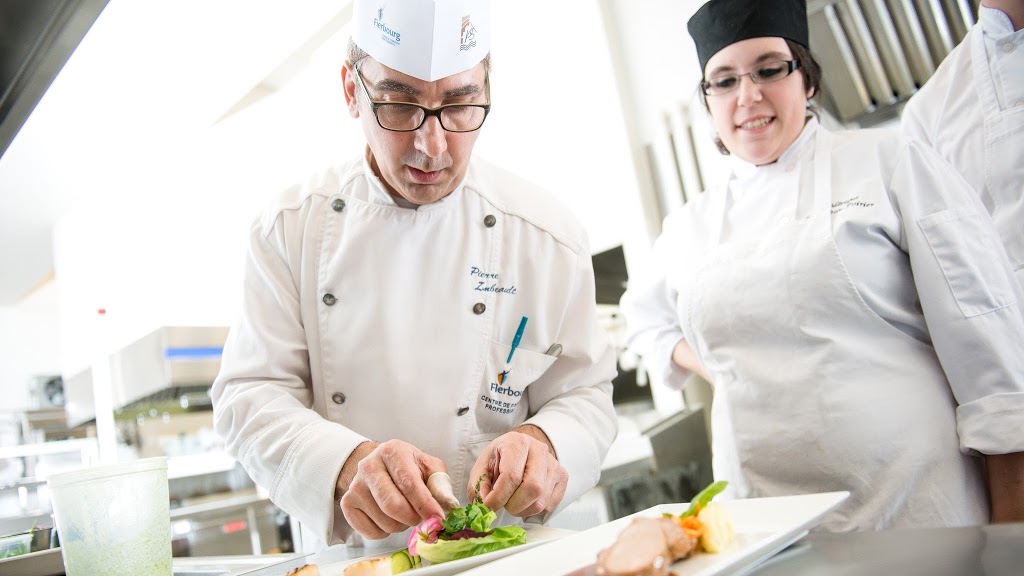 School Hotel Fierbourg | 337 76e Rue O, Québec, QC G1H 4R4, Canada | Phone: (877) 992-3782
