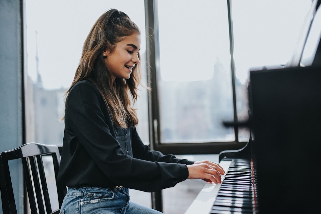 Chinook School of Music Inc | 3522 19 St SW, Calgary, AB T2T 4X6, Canada | Phone: (403) 246-8446