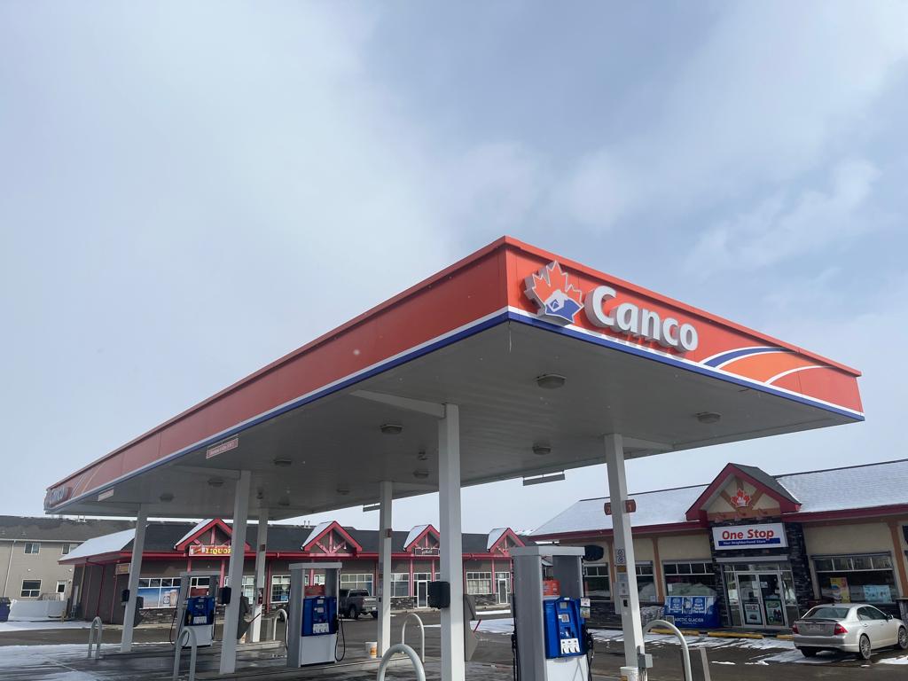Canco Gas + One Stop Convenience | 117 Lakeway Blvd #1, Sylvan Lake, AB T4S 2P5, Canada | Phone: (403) 887-1863