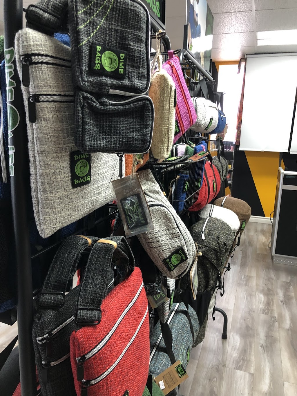 Galerie The North Boro | 326 Rue Vachon, Trois-Rivières, QC G8T 8Y2, Canada | Phone: (819) 531-2015