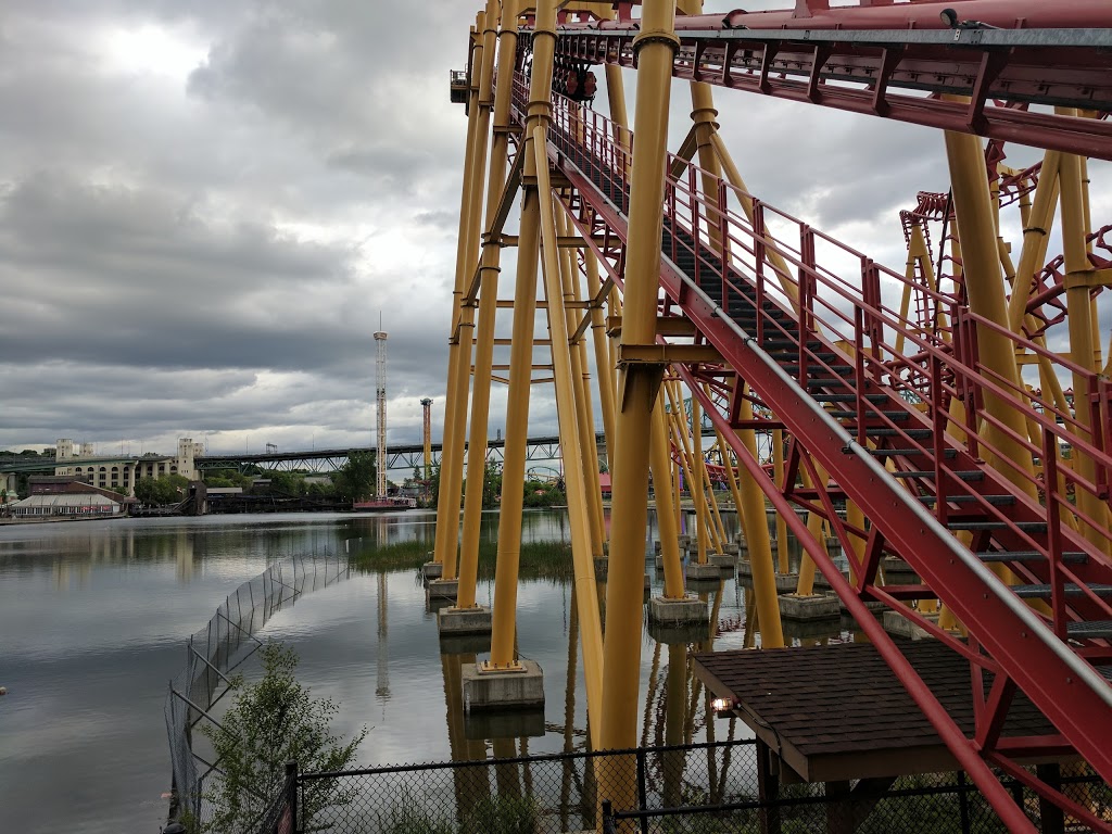 La Ronde | 22 Chemin Macdonald, Montréal, QC H3C 6A3, Canada | Phone: (514) 397-2000