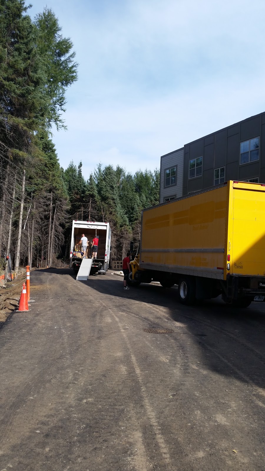 Smart Brampton Movers | 188 Main St S Unite 1, Brampton, ON L6W 2E2, Canada | Phone: (905) 230-6155