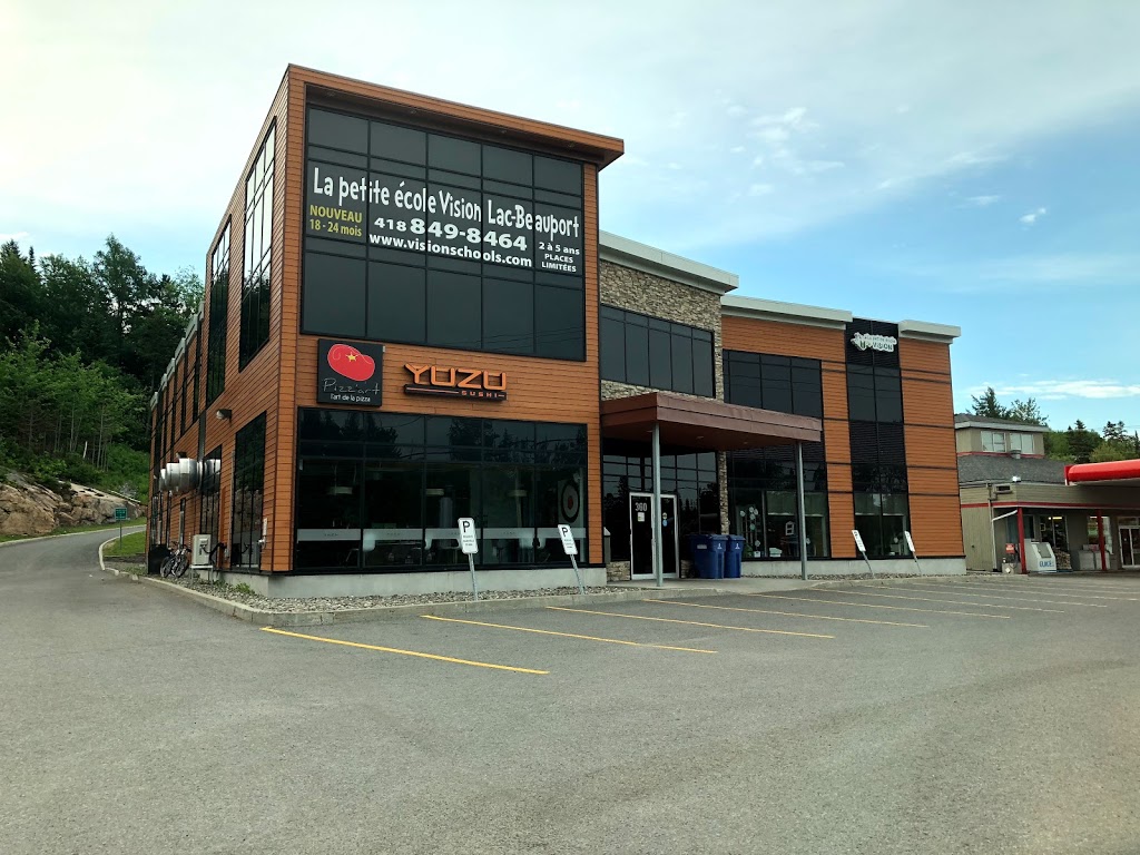Yuzu sushi | 360 Boulevard du Lac Local 101, Québec, QC G2M 0C9, Canada | Phone: (418) 849-8499