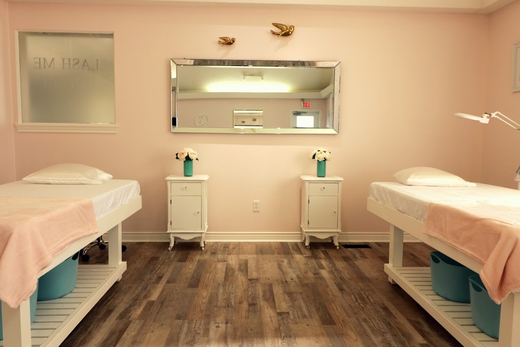 Lash Me Lovely | 2465 Walkers Line, Burlington, ON L7M 4K4, Canada | Phone: (289) 684-6467