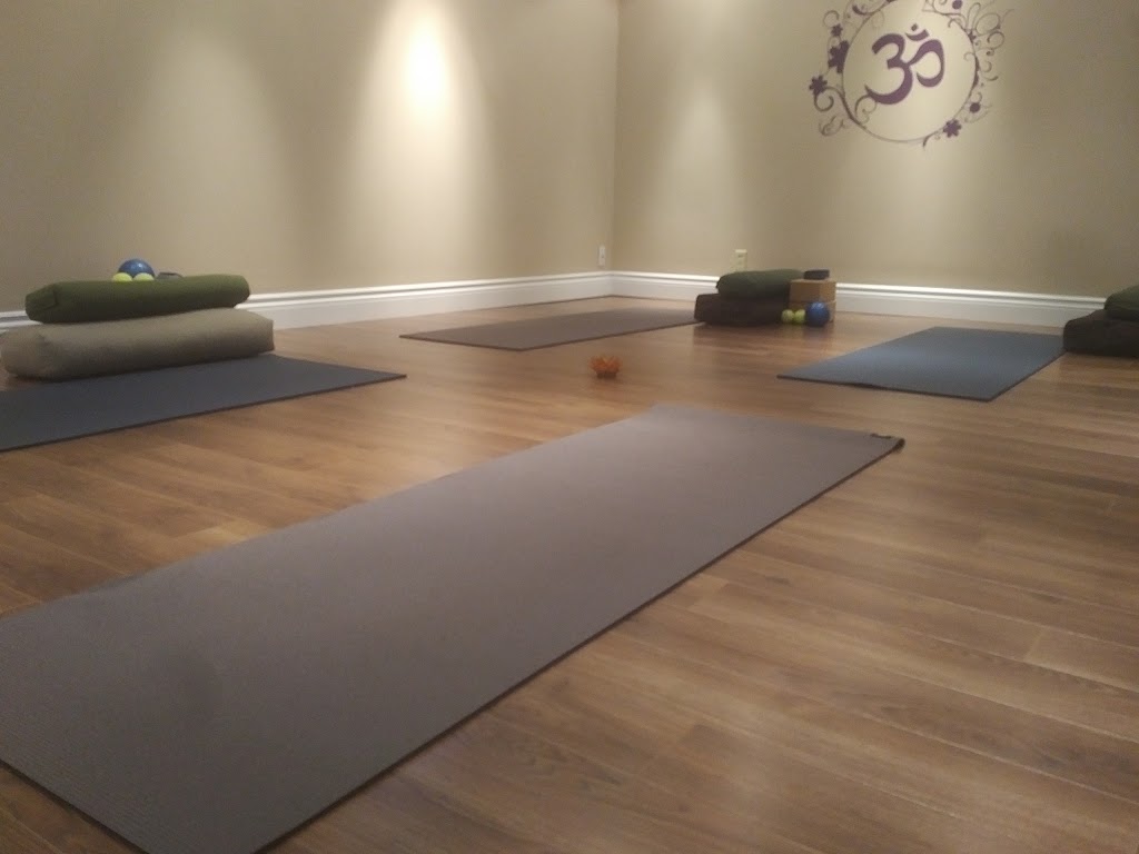 Inner Temple Yoga | gym | 388 Fleetwood Dr, Oshawa, ON L1K 2C6, Canada | 9058092674 OR +1 905-809-2674