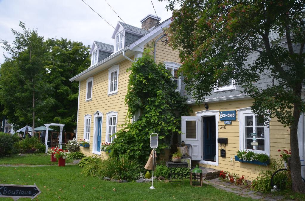 Éco-Chic | 346 Rue Principale, Saint-Vallier, QC G0R 4J0, Canada | Phone: (418) 933-2389