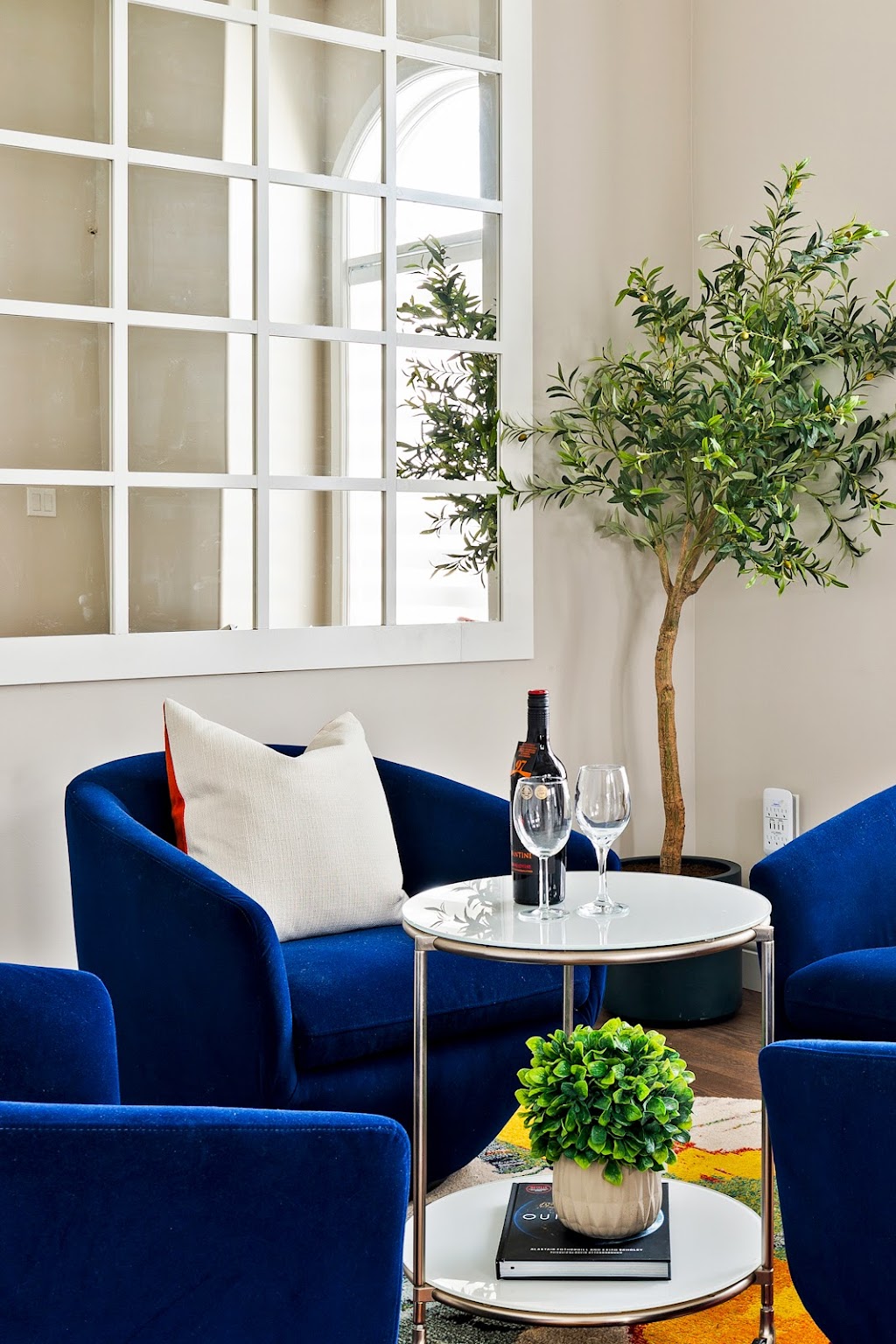 Kate Adah interiors | 11 Avanti Cres, Waterdown, ON L8B 1W7, Canada | Phone: (416) 858-5703