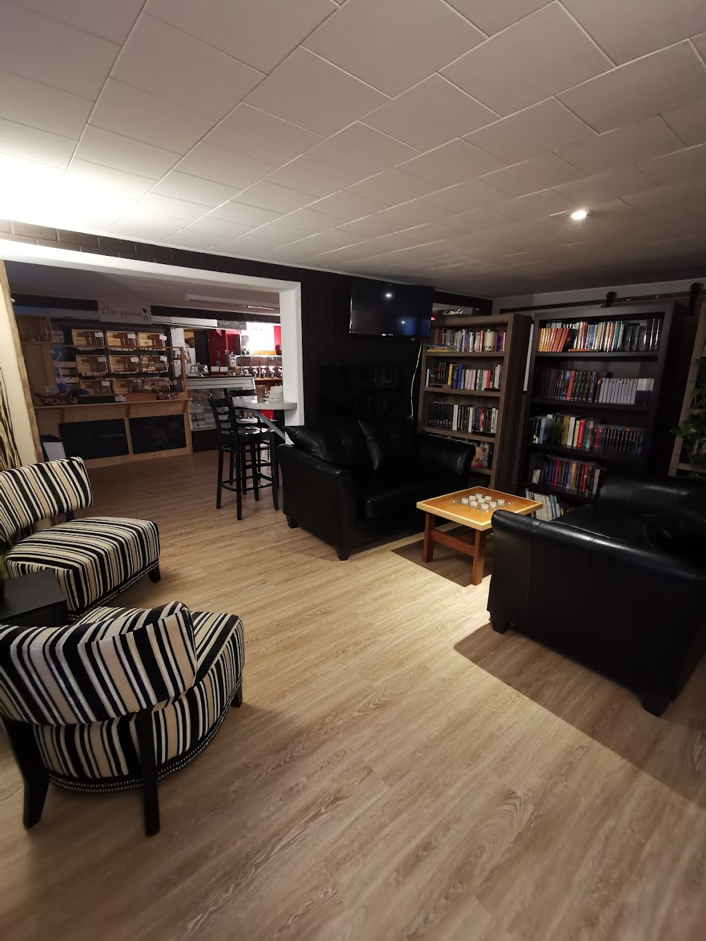 LeCaf St-Jean | 63 Rue Principale N, Saint-Jean-de-Dieu, QC G0L 3M0, Canada | Phone: (581) 646-8666