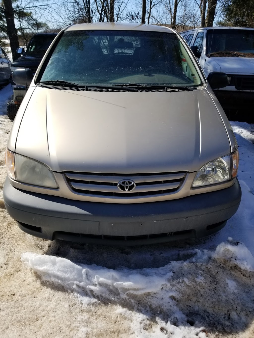 BELLEVILLE AUTO RECOVERY INC | 104 Guffin Ln, Stirling, ON K0K 3E0, Canada | Phone: (613) 395-2000