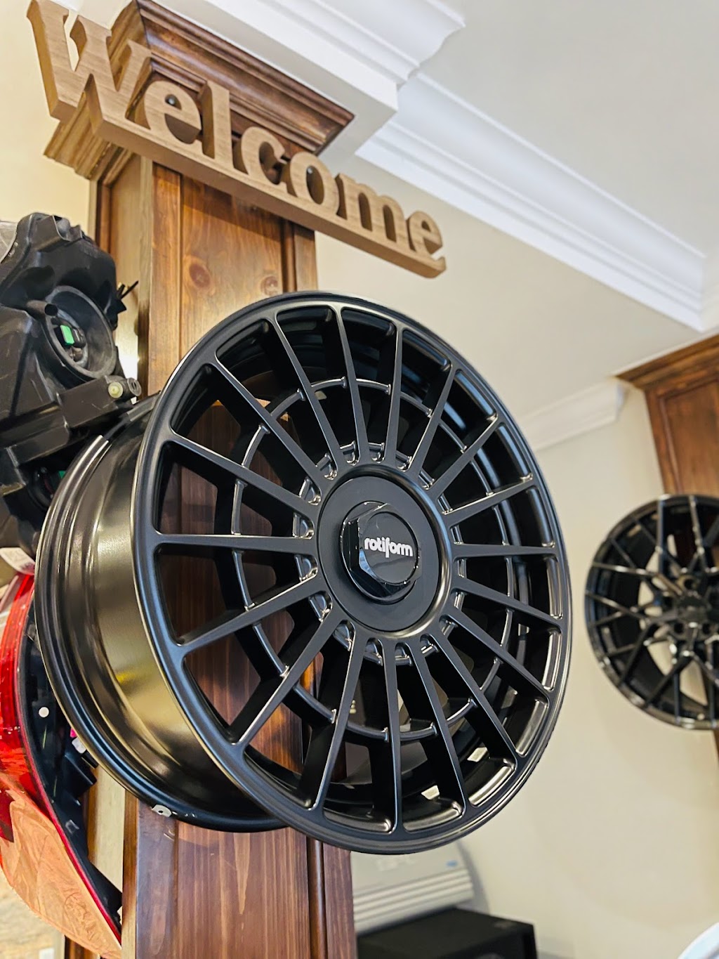 Rapid Wheels | 6033 Shawson Dr #24, Mississauga, ON L5T 1H8, Canada | Phone: (647) 618-7980