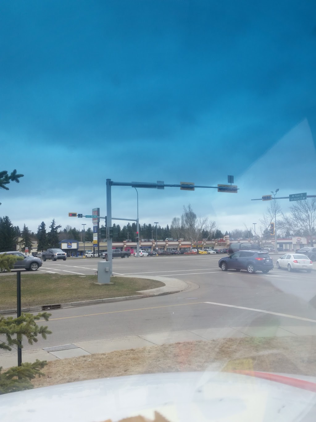 Tim Hortons | 6802 50 Ave #110, Red Deer, AB T4N 4E3, Canada | Phone: (403) 391-0378