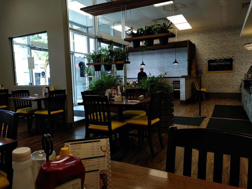 Kellys Bistro | 34 Victoria St E, Alliston, ON L9R 1T4, Canada | Phone: (705) 434-2108