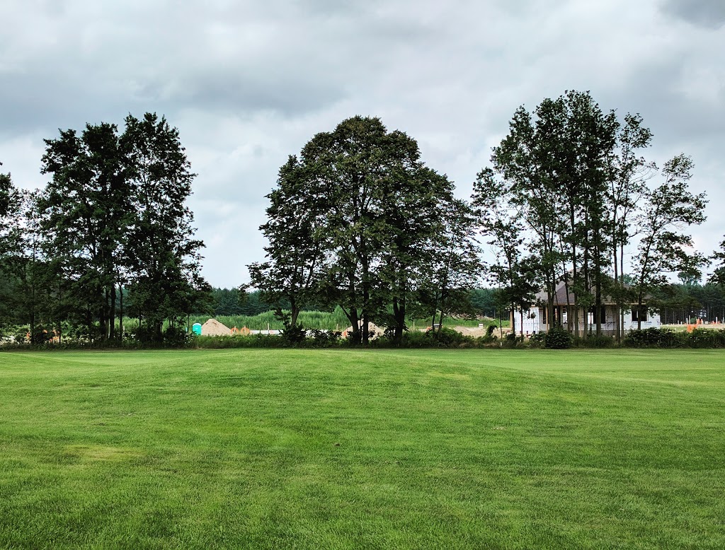 Southgrove Heights Subdivision | 24530 Saxton Rd, Strathroy, ON N7G 3H4, Canada | Phone: (226) 785-1719
