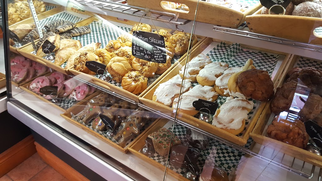 Stone Crock Bakery | 1402 King St N, St. Jacobs, ON N0B 2N0, Canada | Phone: (519) 664-3612