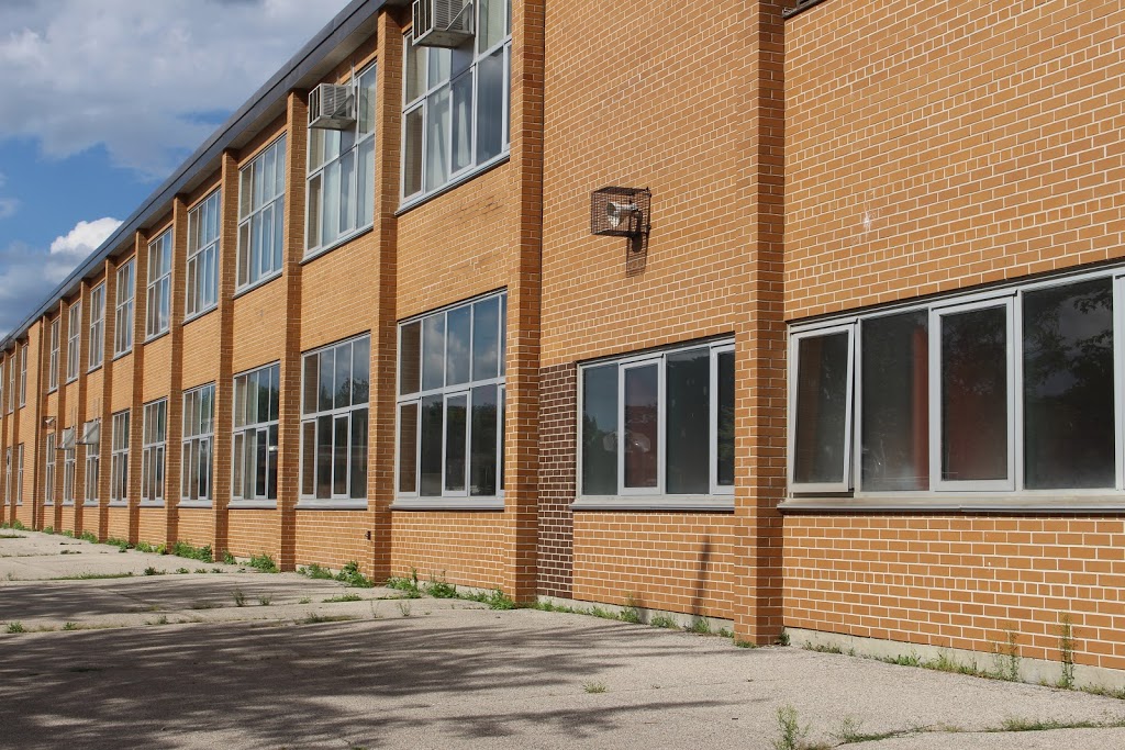 Cummer Valley Middle School | 70 Maxome Ave, North York, ON M2M 3K1, Canada | Phone: (416) 395-2260