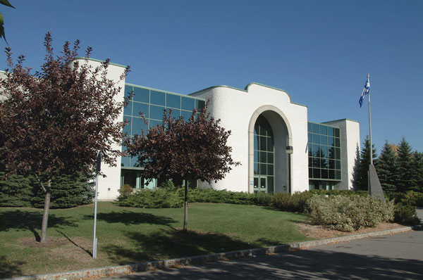 Palais de justice de Longueuil | 1111 Boulevard Jacques-Cartier E, Longueuil, QC J4M 2J6, Canada | Phone: (450) 646-4010
