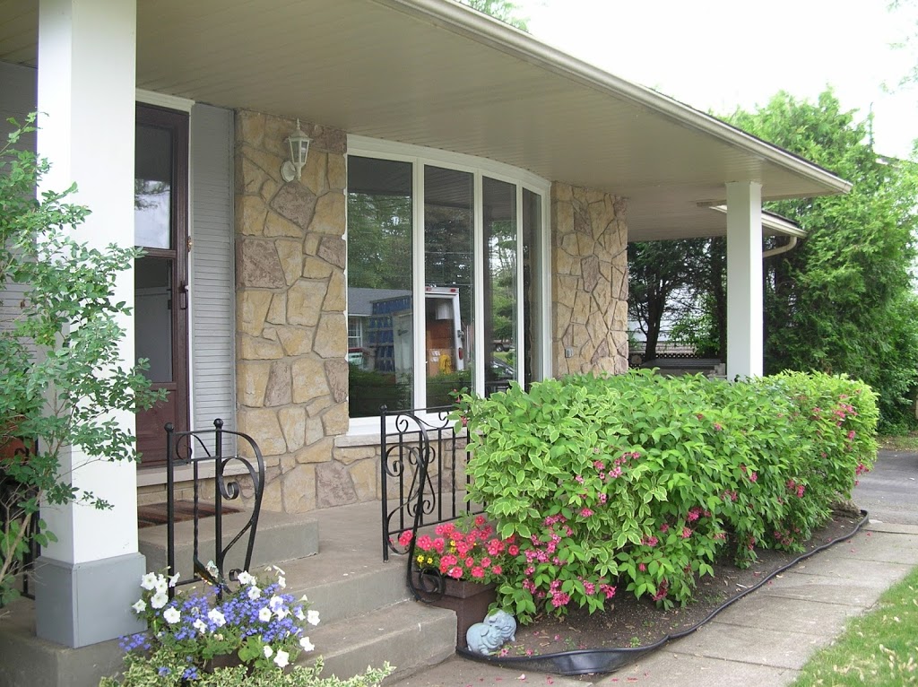 The Glass Company | 1563 Thompson Rd, Fort Erie, ON L2A 5M4, Canada | Phone: (905) 871-5766