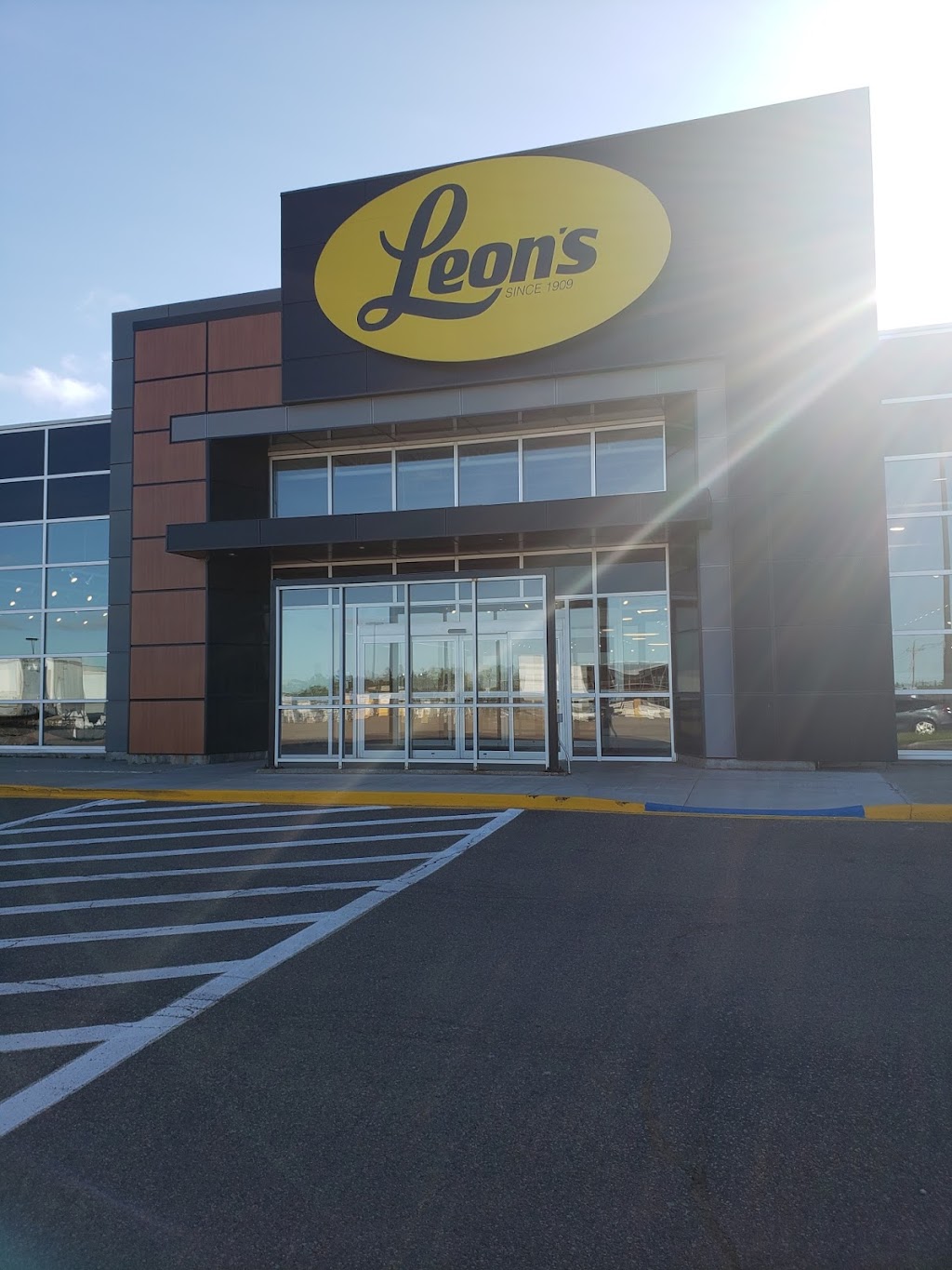Leons Furniture | 167 Minna Jane Dr., Charlottetown, PE C1E 2L9, Canada | Phone: (902) 892-4111
