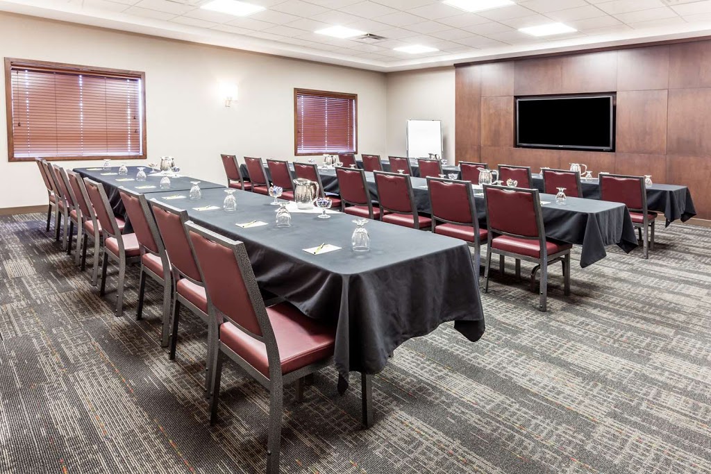 Super 8 by Wyndham Wetaskiwin | 3820 56 St, Wetaskiwin, AB T9A 2B2, Canada | Phone: (780) 361-3808