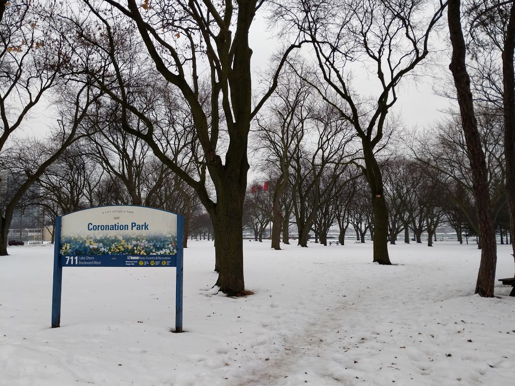 Coronation Park Offleash Dog Park | Niagara, Toronto, ON M5V 1A7, Canada | Phone: (416) 338-4386