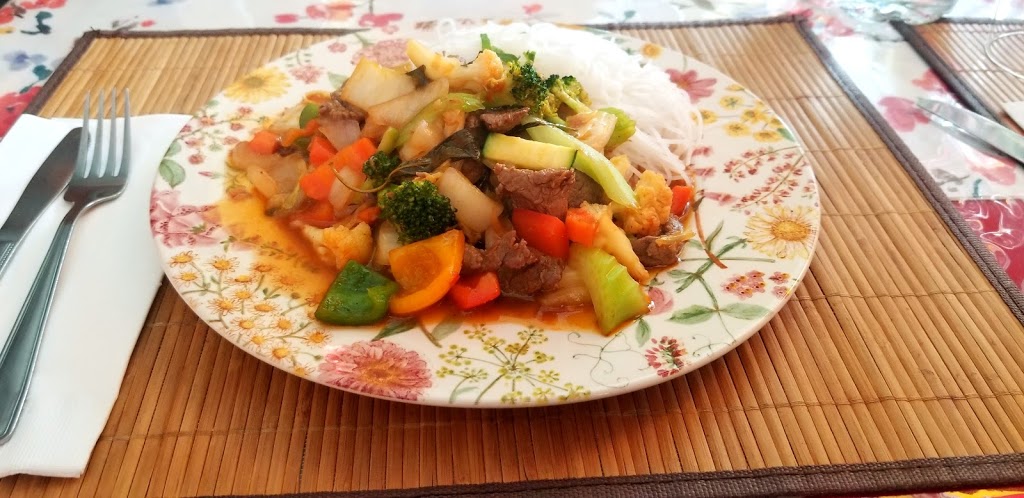 Restaurant Délices Thaï | 1887 Boulevard Pie-XI N, Québec, QC G3J 1P4, Canada | Phone: (418) 915-9234