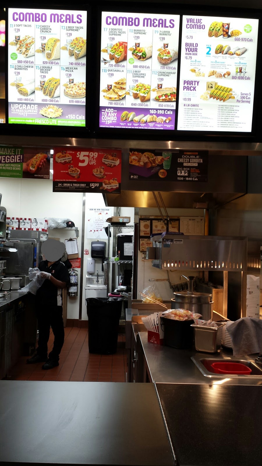 Taco Bell | 3495 Lawrence Ave E, Scarborough, ON M1H 1B3, Canada | Phone: (416) 439-7333