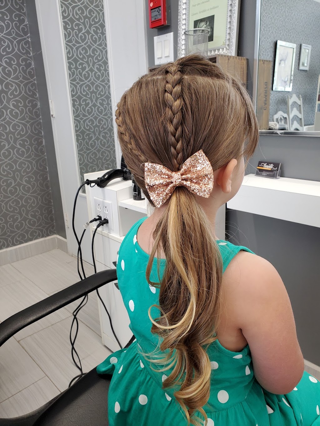 Nan Hair Stylist | 2525 du, Av. du Havre des Îles, Laval, QC H7W 4C4, Canada | Phone: (514) 561-7215