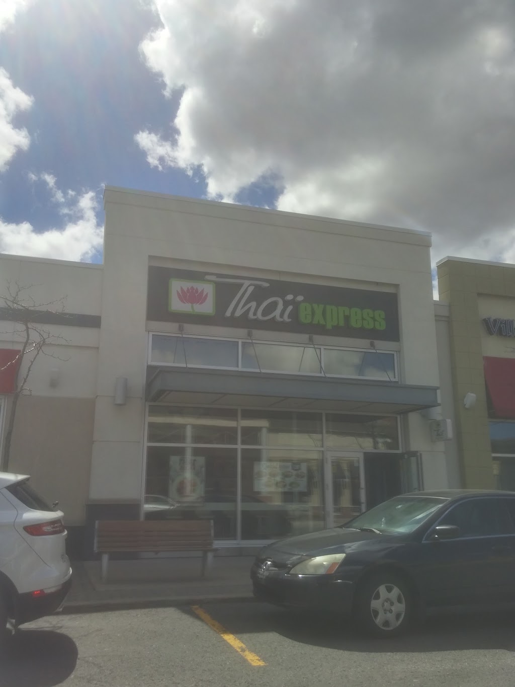 Thai Express | Quartier DIX30, 9380 Boulevard Leduc, Brossard, QC J4Y 0B3, Canada | Phone: (450) 443-0333