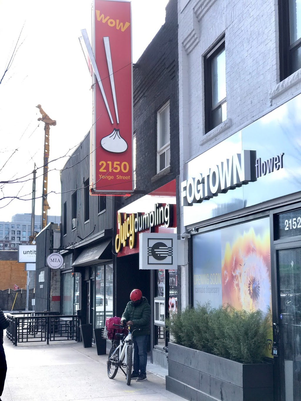 Juicy Dumpling in Midtown | 2150 Yonge St, Toronto, ON M4S 2A8, Canada | Phone: (416) 489-2068