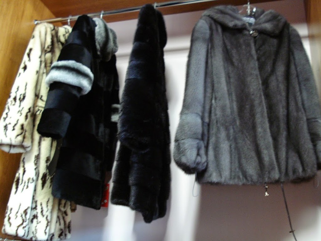Veras Boutique | 1380 Major MacKenzie Dr W, Maple, ON L6A 4H6, Canada | Phone: (905) 417-8804