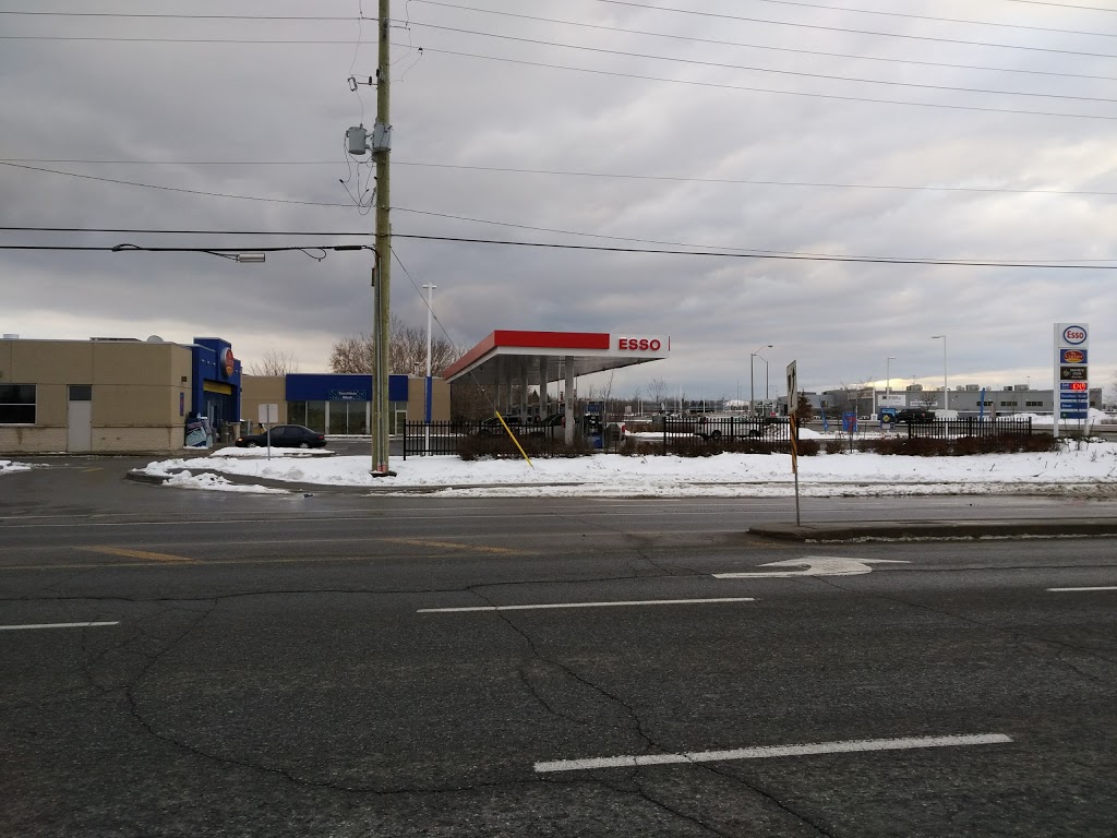 Esso | 225 Huntmar Dr, Stittsville, ON K2S 1B9, Canada | Phone: (613) 836-6057
