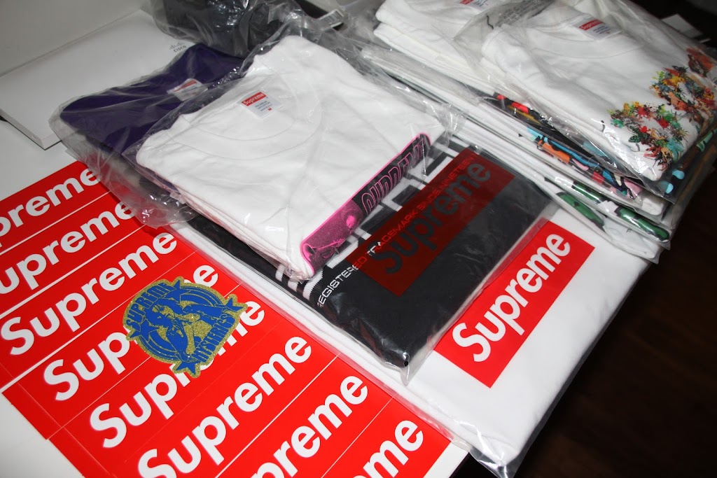 StoneyGotDrip Streetwear Supply | 23 Country Club Dr, Kingston, ON K7M 9A4, Canada | Phone: (905) 808-6483