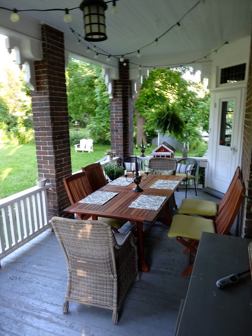 The Captains House Bed and Breakfast | 423 Hugel Avenue, Midland, ON L4R 1V2, Canada | Phone: (705) 245-3555
