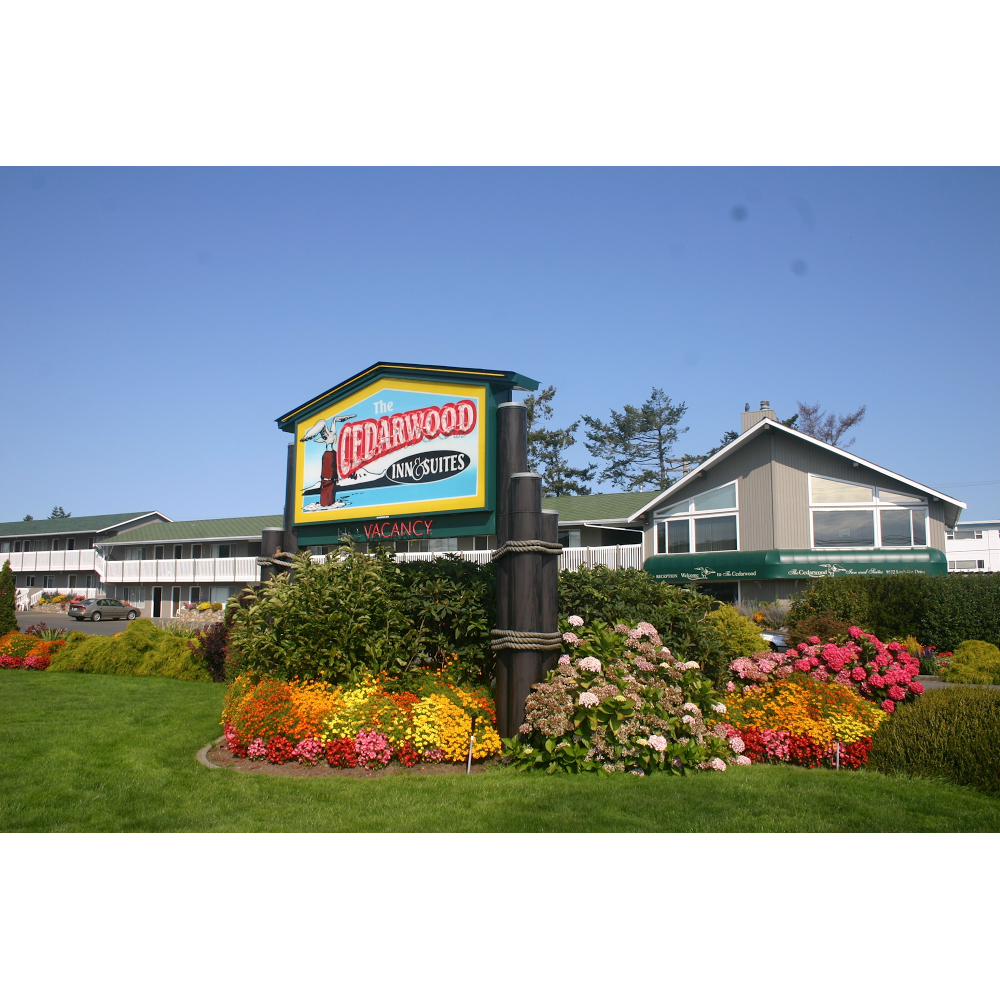 Cedarwood Inn & Suites | 9522 Lochside Dr, Sidney, BC V8L 1N8, Canada | Phone: (250) 656-5551