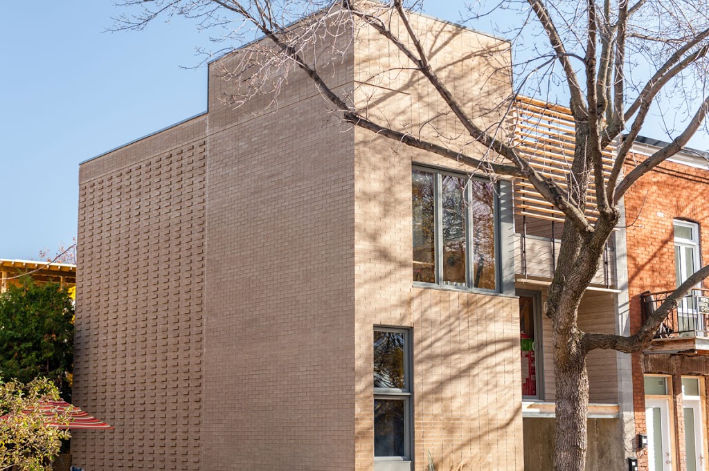 Atelier de Maçonnerie Inc | 405 Rue Dickson, Montréal, QC H1N 2H6, Canada | Phone: (514) 804-8101