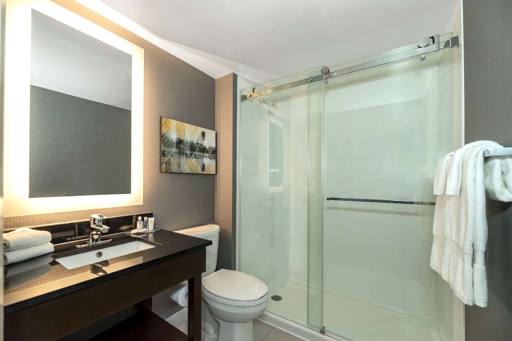 Comfort Inn | 190 Weber St N, Waterloo, ON N2J 3H4, Canada | Phone: (519) 747-9400