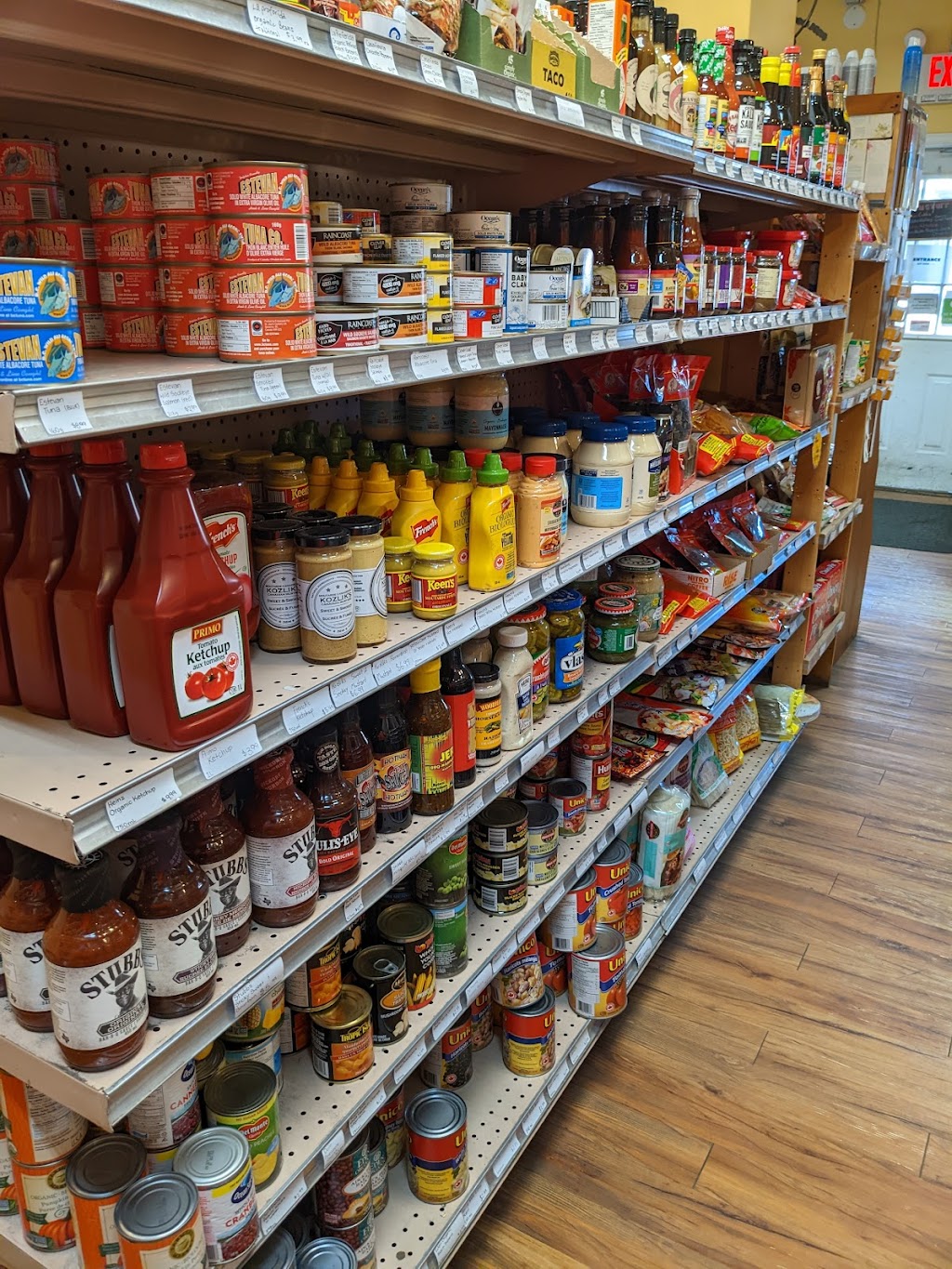Seeds Food Market | 2733a Dunsmuir Ave, Cumberland, BC V0R 1S0, Canada | Phone: (250) 336-0129