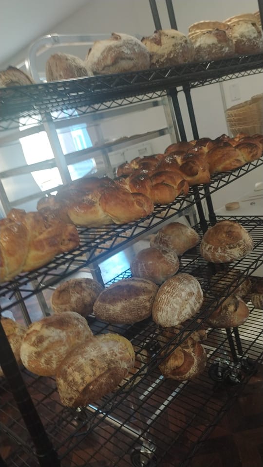 Miche 42 | 2 Rue de lÉglise N, Lacolle, QC J0J 1J0, Canada | Phone: (438) 883-5885