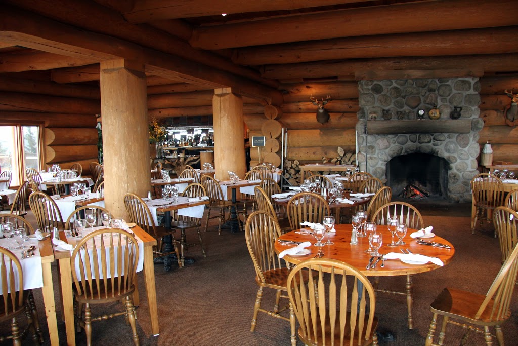 Hôtel Sacacomie | 4000 Chemin Yvon-Plante, Saint-Alexis-des-Monts, QC J0K 1V0, Canada | Phone: (819) 265-4444