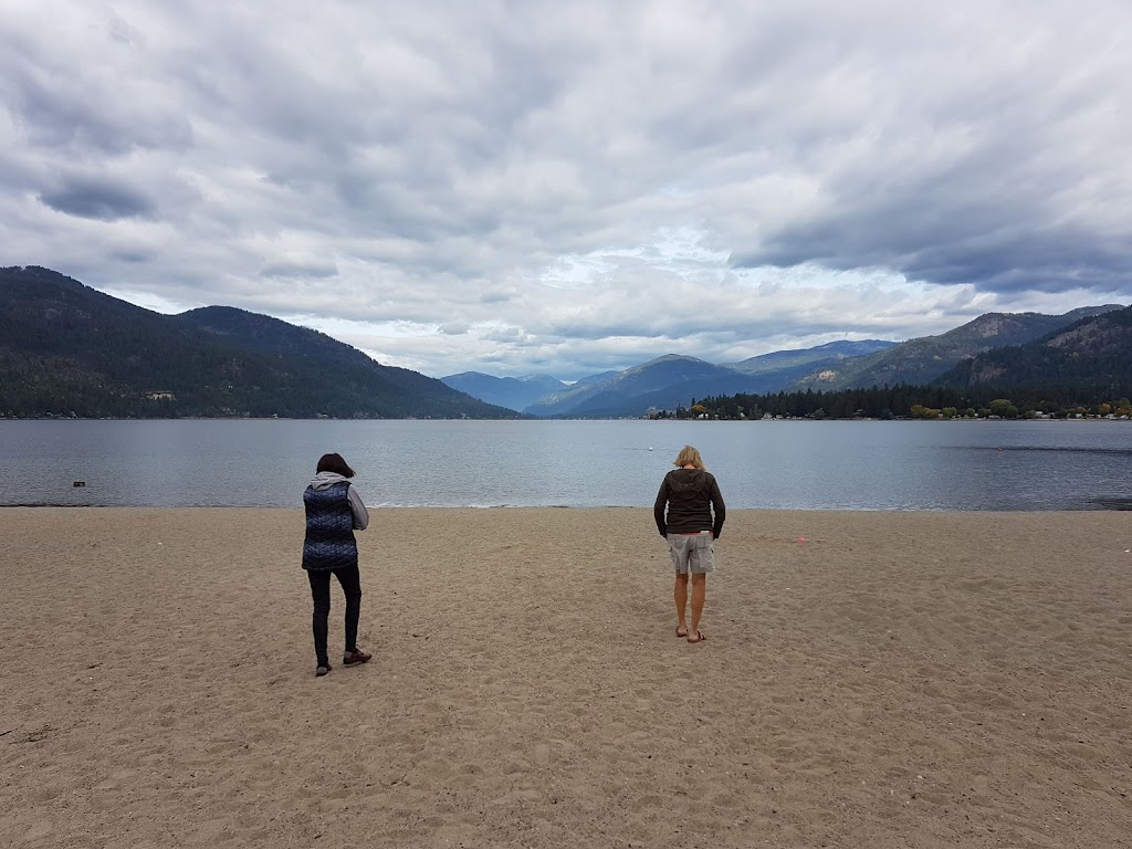 Barefoot Villas | 31 Kingsley Rd, Christina Lake, BC V0H 1E2, Canada | Phone: (250) 447-9385