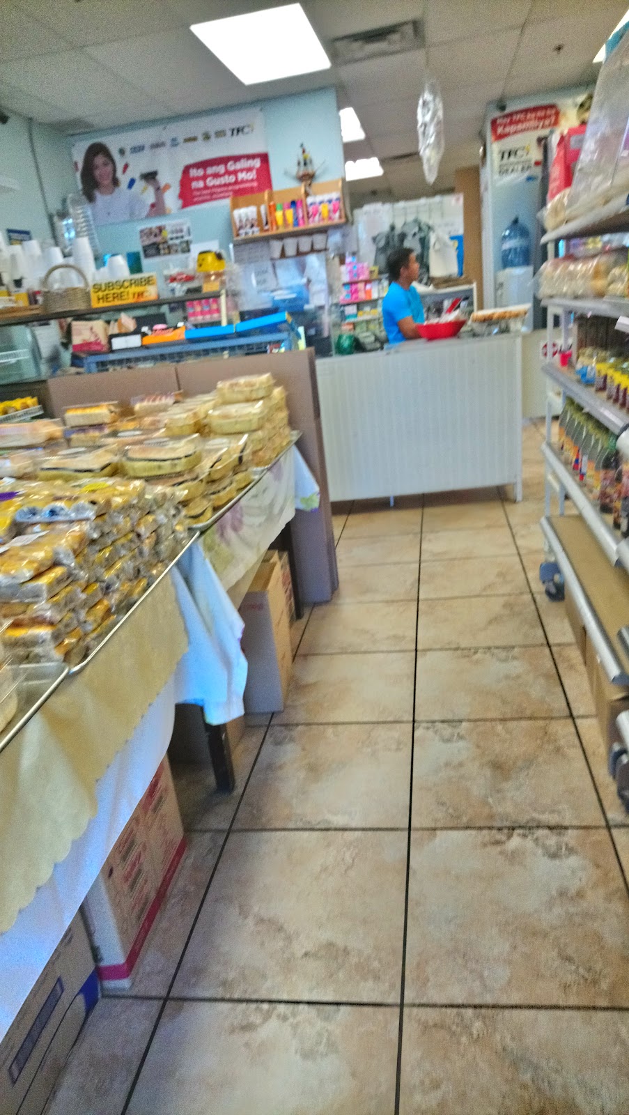 Fiesta Manila Bakery and Filipino Store | 1800 Bank St, Ottawa, ON K1V 0W3, Canada | Phone: (613) 260-7171
