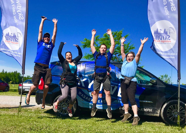 Skydive Wasaga Beach Inc | 1888 Klondike Park Rd, Wasaga Beach, ON L9Z 1L3, Canada | Phone: (844) 200-5674