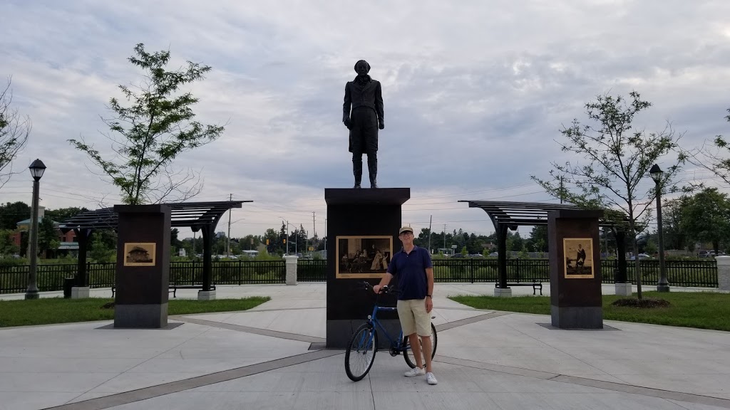Berczy Square | 5 Nipigon Ave, Markham, ON L6C 1N7, Canada