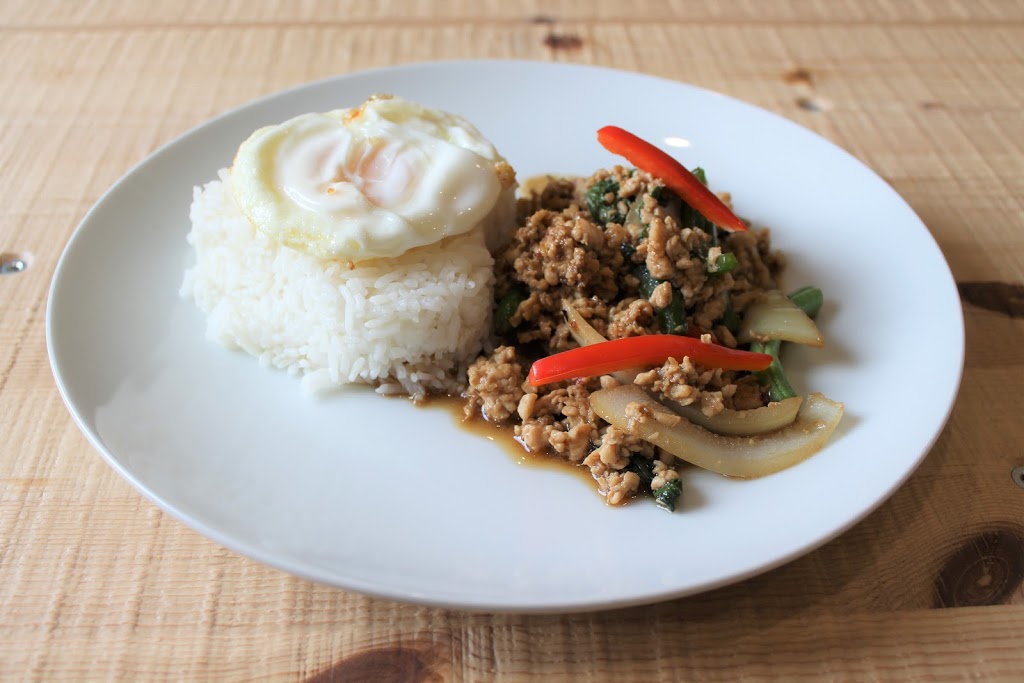 Rak Thai Kitchen | 435 Queen St S, Paisley, ON N0G 2N0, Canada | Phone: (226) 438-1688