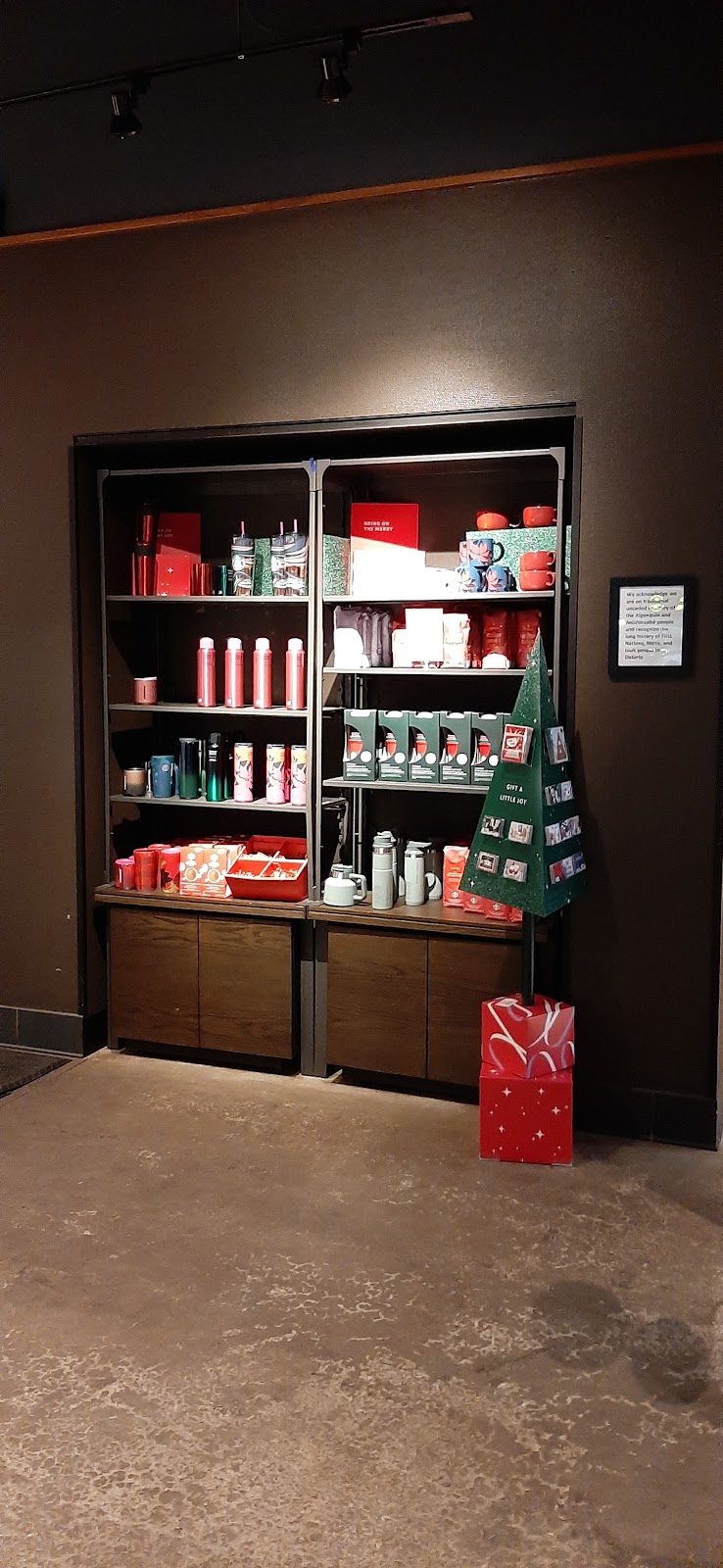Starbucks | 3025 Petawawa Blvd, Petawawa, ON K8H 1X9, Canada | Phone: (613) 218-4011