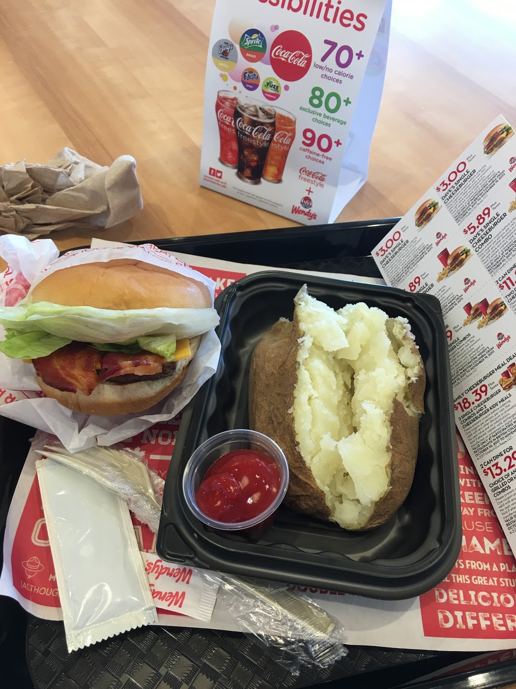 Wendys | 4949 Canoe Pass Way, Tsawwassen, BC V4M 0B2, Canada | Phone: (604) 382-4449