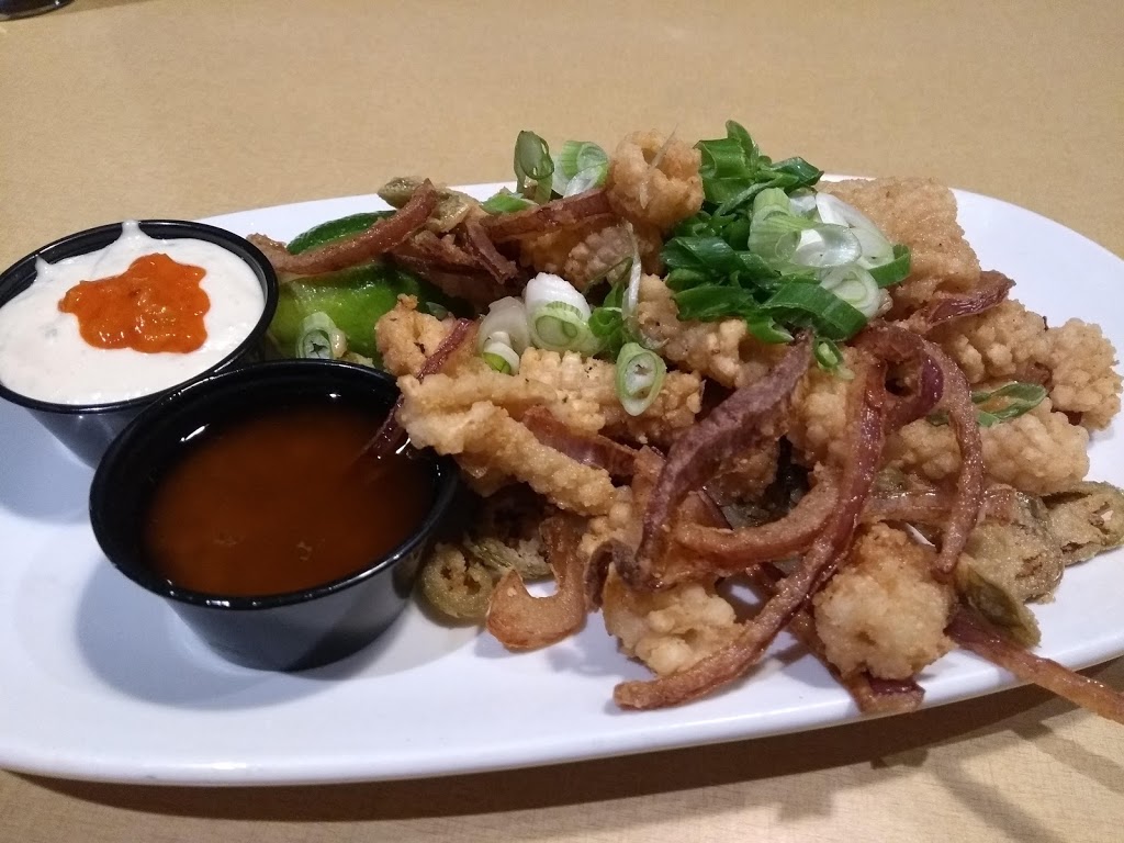 Boston Pizza | 5005 Dalhousie Dr NW #703, Calgary, AB T3A 5R8, Canada | Phone: (403) 288-1700