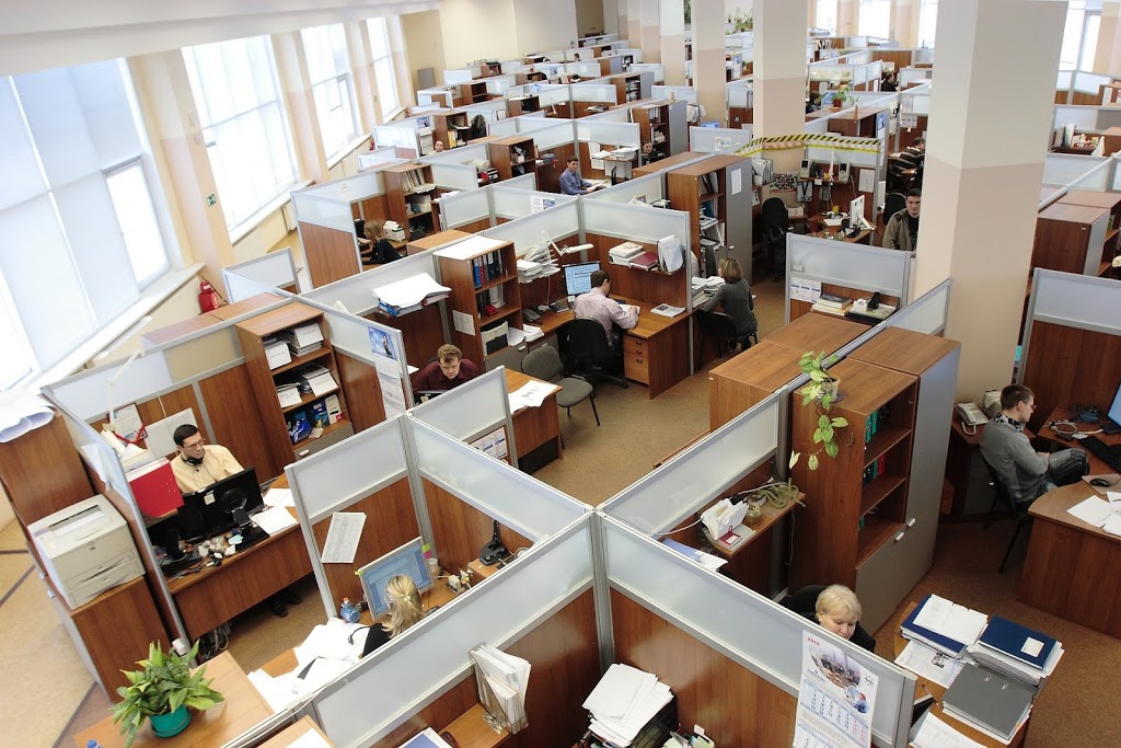 Easy Moving Solutions | 218 Silvercreek Pkwy N, Guelph, ON N1H 8E8, Canada | Phone: (226) 962-5757